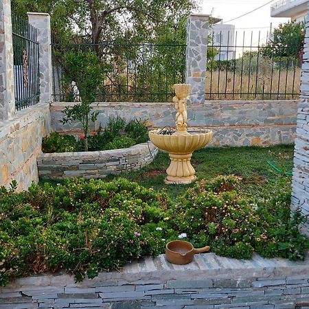 דירות ארטמידה Shley House 1 מראה חיצוני תמונה