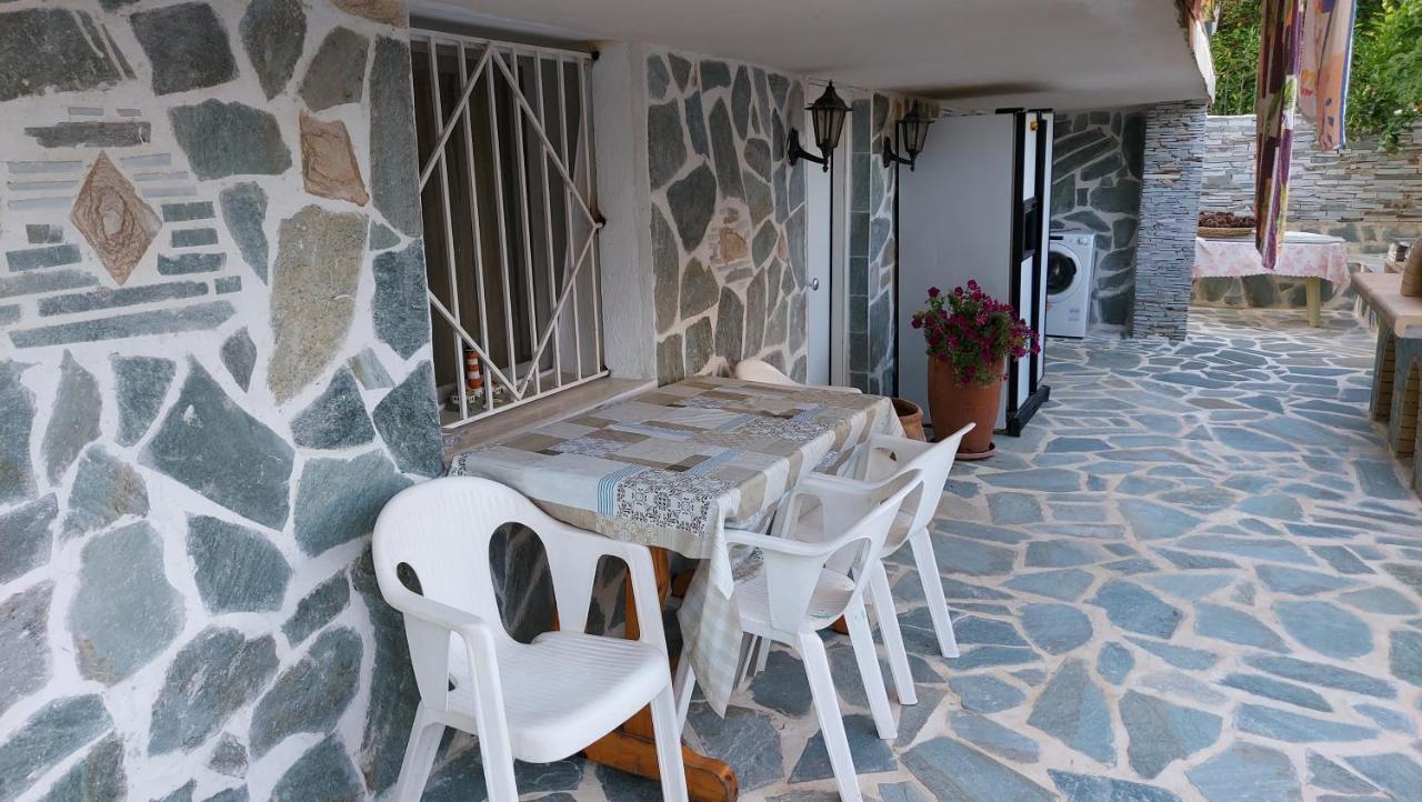 דירות ארטמידה Shley House 1 מראה חיצוני תמונה