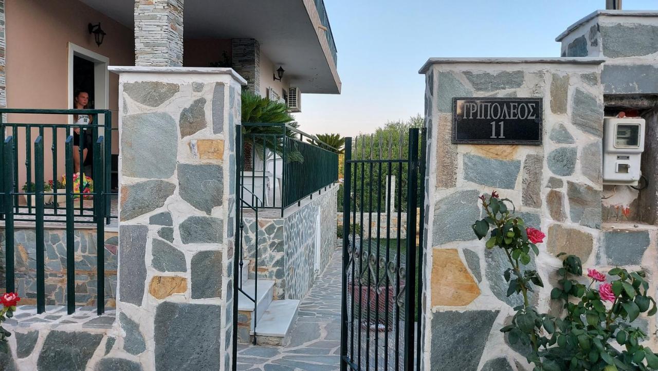 דירות ארטמידה Shley House 1 מראה חיצוני תמונה